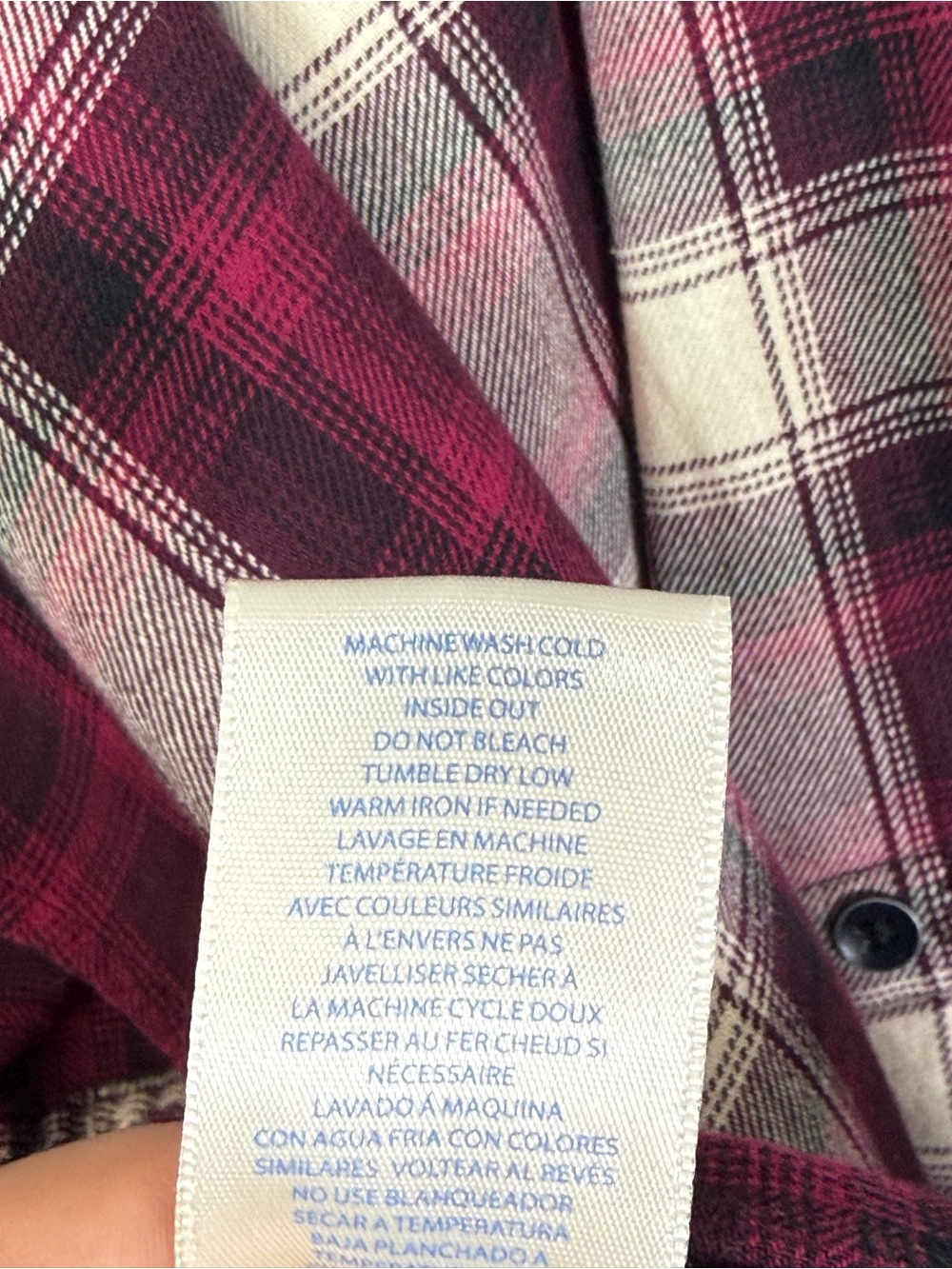 Wild Blue x Sadie Robertson Red Plaid Flannel Open-Front Shacket. Size Medium. - Picture 4 of 6